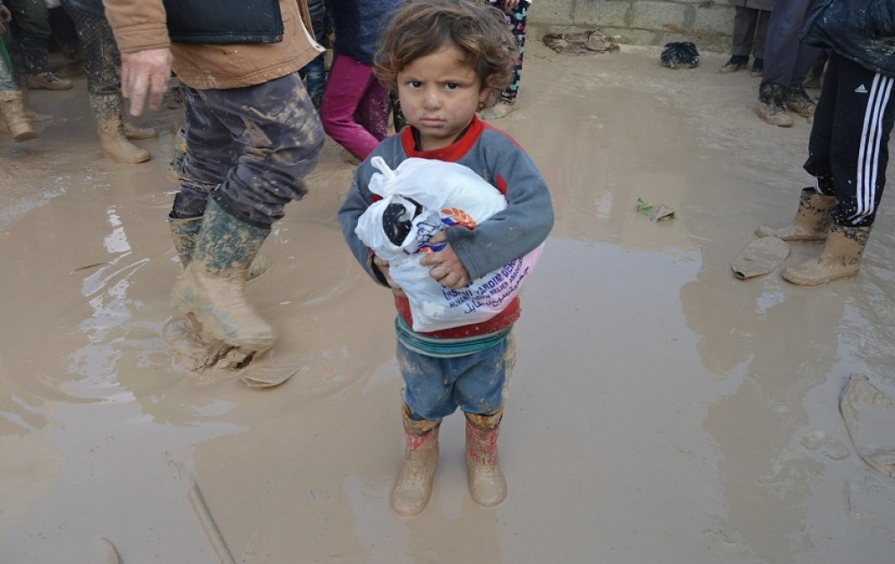 Umut Ol İnsani Yardım Derneği Suriye'de Adak, Akika ve Sadaka Kurbanı Çalışmalarına Devam Ediyor.