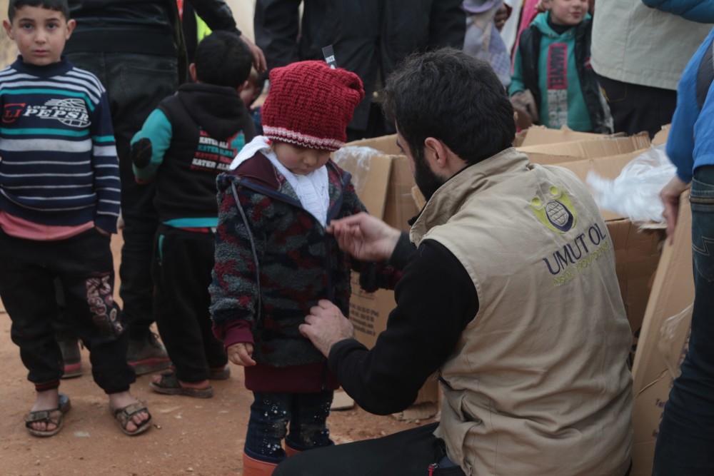 Umut Ol İnsani Yardım Derneği Suriye'nin İdlib Bölgesinde Yardım Çalışmalarına Devam Ediyor.