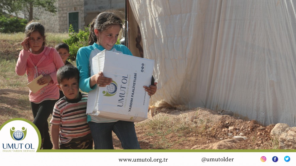 Umut Ol İnsani Yardım Derneği Suriye'de İhtiyaç Sahiplerine Fitre Dağıttı.